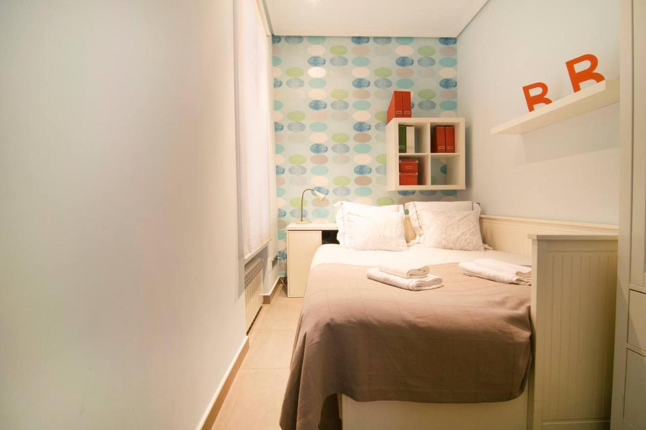 Cozy Apartment Near San Miguel Market By Batuecas Madrid Exterior foto