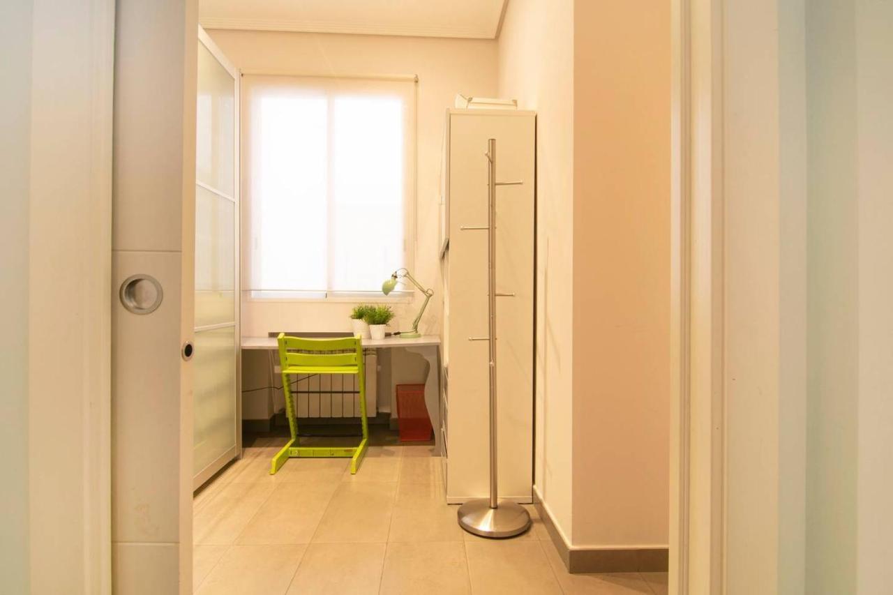 Cozy Apartment Near San Miguel Market By Batuecas Madrid Exterior foto